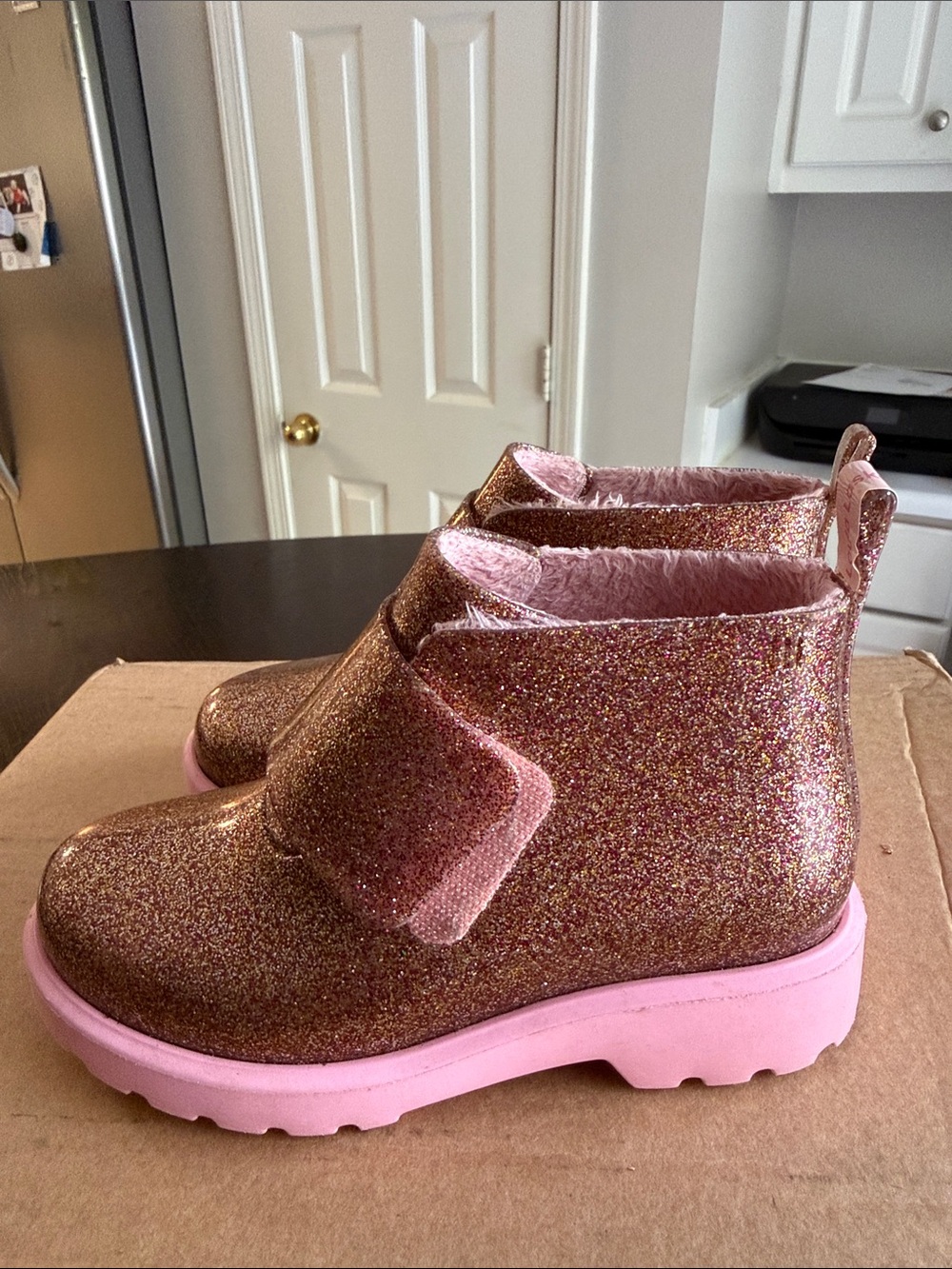 Mini Melissa Toddler Chelsea Glittery Bootes - Picture 5 of 15